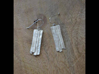 Cargar imagen en el visor de la galería, Ohrringe 925 Sterling Silber Bänder gebürstet 29mm - chic - net.de
