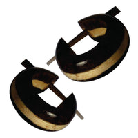 Load image into Gallery viewer, Ohrringe Buaya Holz Sonoholz kleine Creolen Pin - Stick - chic - net.de
