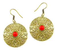 Load image into Gallery viewer, Ohrringe Jaspis Stein Herz Kreis Dreiecke Messing Ohrhänger rot nickelfrei antik golden Tribal Brass - chic - net.de
