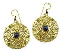 Load image into Gallery viewer, Ohrringe Onyx Stein Herz Kreis Dreiecke Messing Ohrhänger braun nickelfrei antik golden Tribal Brass - chic - net.de

