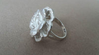 Load image into Gallery viewer, Silberring Blume rau hell oxidiert glänzend Ring 925er Sterling Silber Damen Designer Schmuck - chic - net.de
