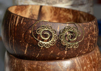 Cargar imagen en el visor de la galería, Spiralen Ohrringe antik golden Messing mit verschlungenen Verzierungen Tribal - chic - net.de
